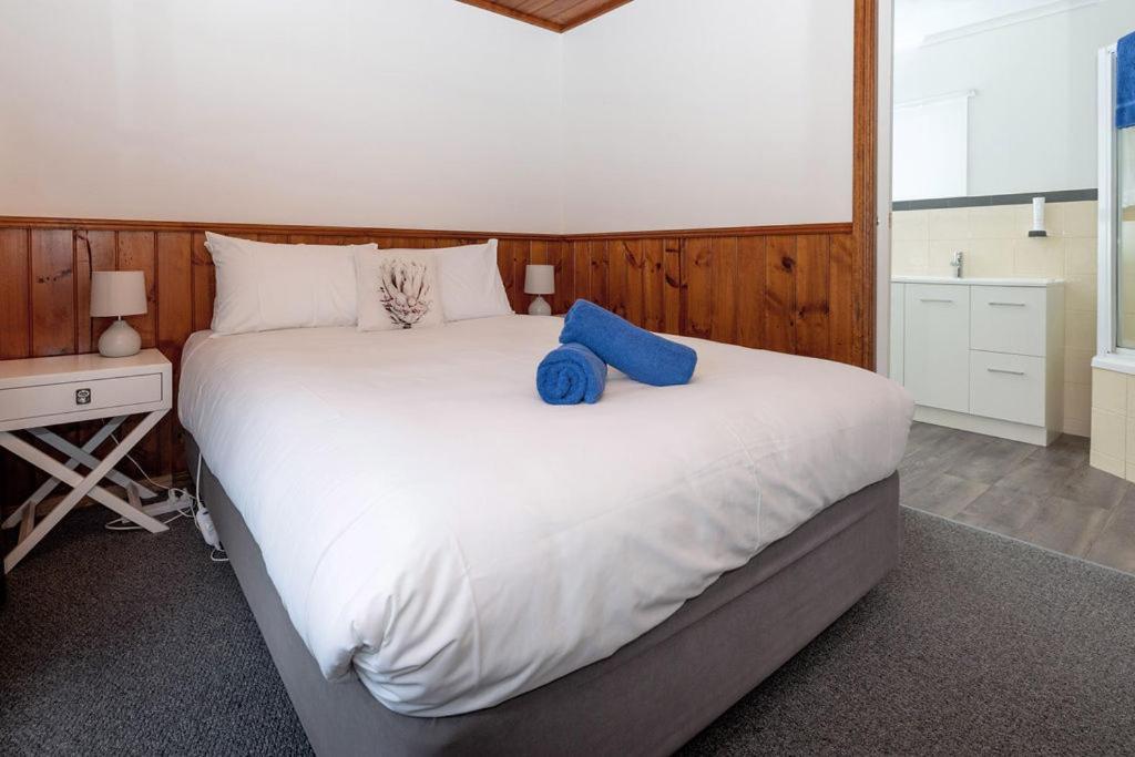 Kitty'S Cottages - Managed By Big4 Strahan Holiday Retreat Екстер'єр фото