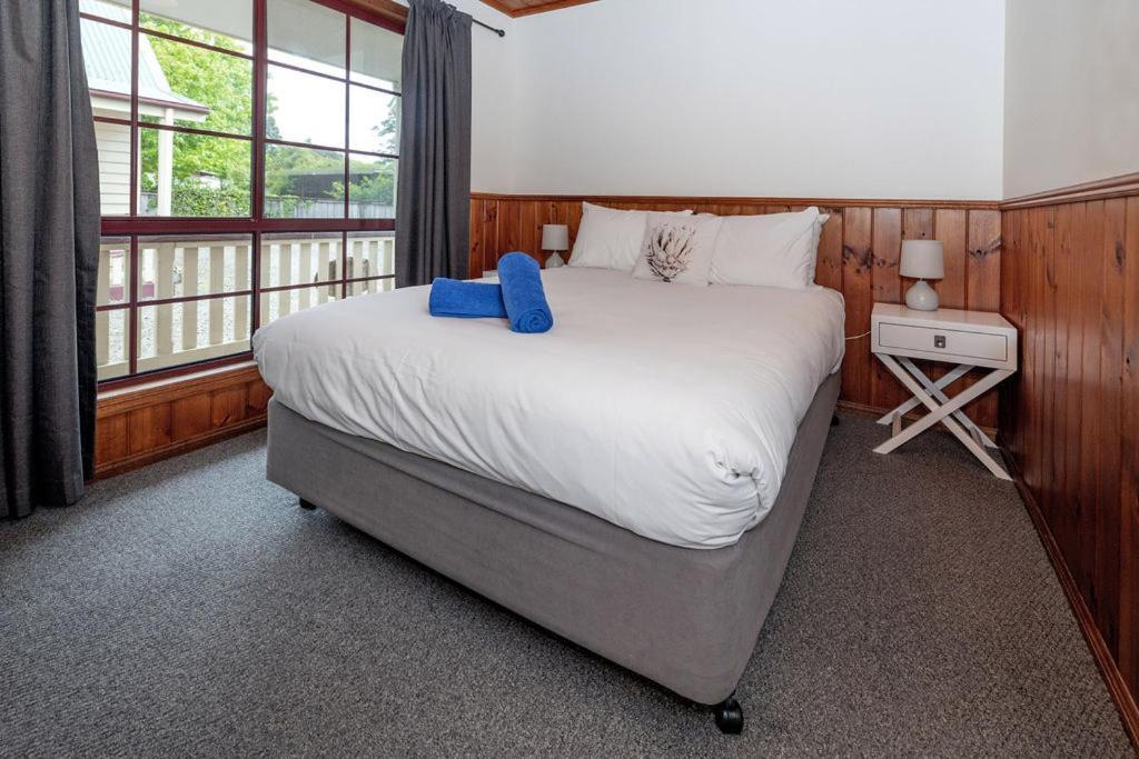 Kitty'S Cottages - Managed By Big4 Strahan Holiday Retreat Екстер'єр фото