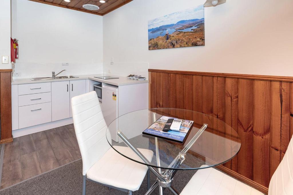 Kitty'S Cottages - Managed By Big4 Strahan Holiday Retreat Екстер'єр фото